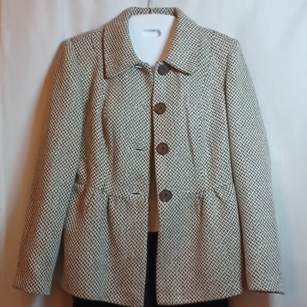 Essentials by Milano Beige/ Brown  With Gold Thread Jacket M